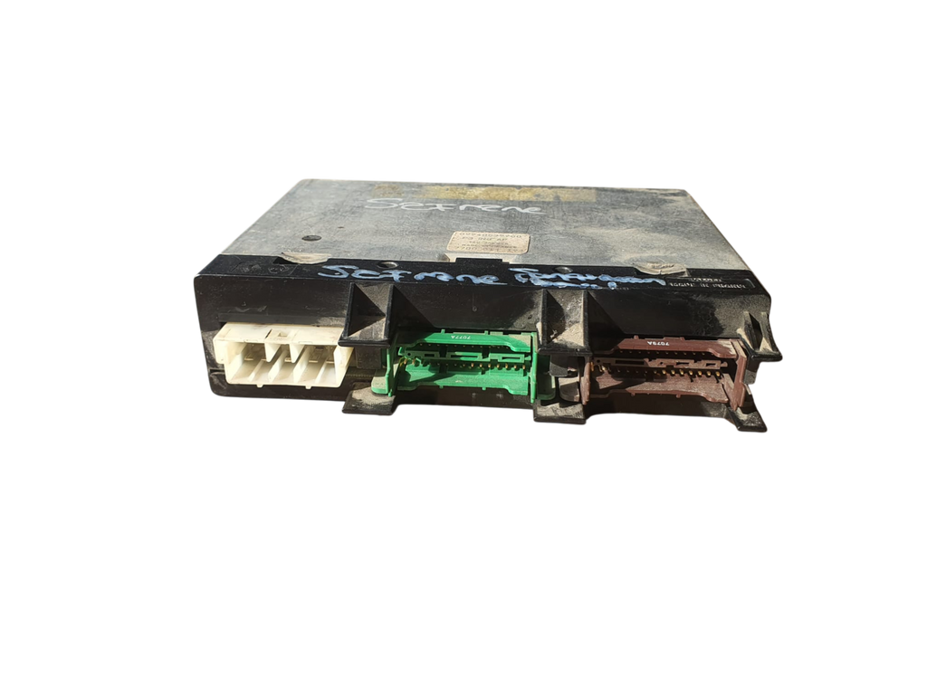 RENAULT SAFRANE 2.0 BENZİNLİ OTOMATİK ŞANZIMAN KONTROL ÜNİTESİ.